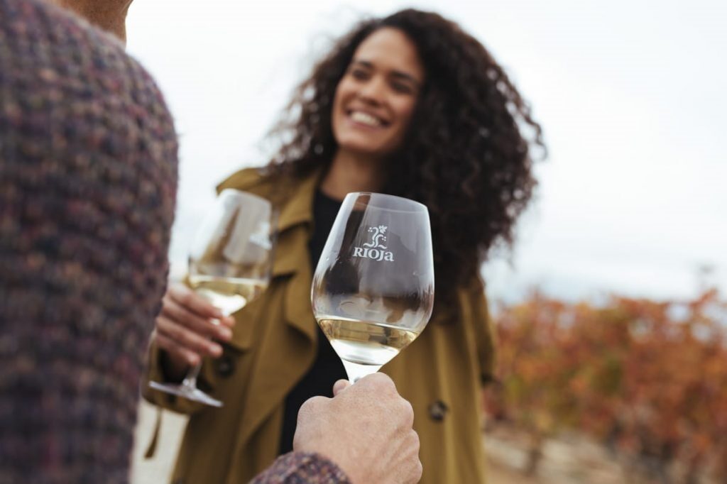 Doce vinos de Rioja para descubrir antes de que acabe el verano, según La Prensa del Rioja