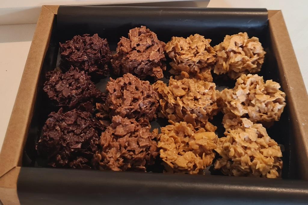 Costiña, Lapaca, el chocolate y la periferia