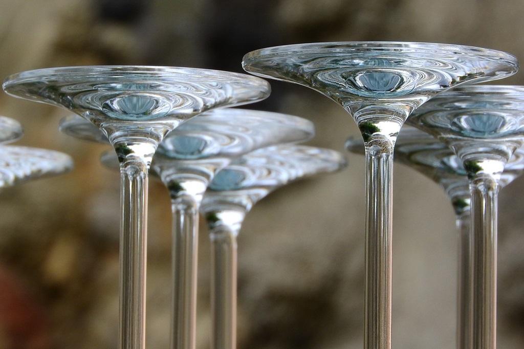 Siete vinos españoles entre los cien con mejor relación calidad-precio, según James Suckling