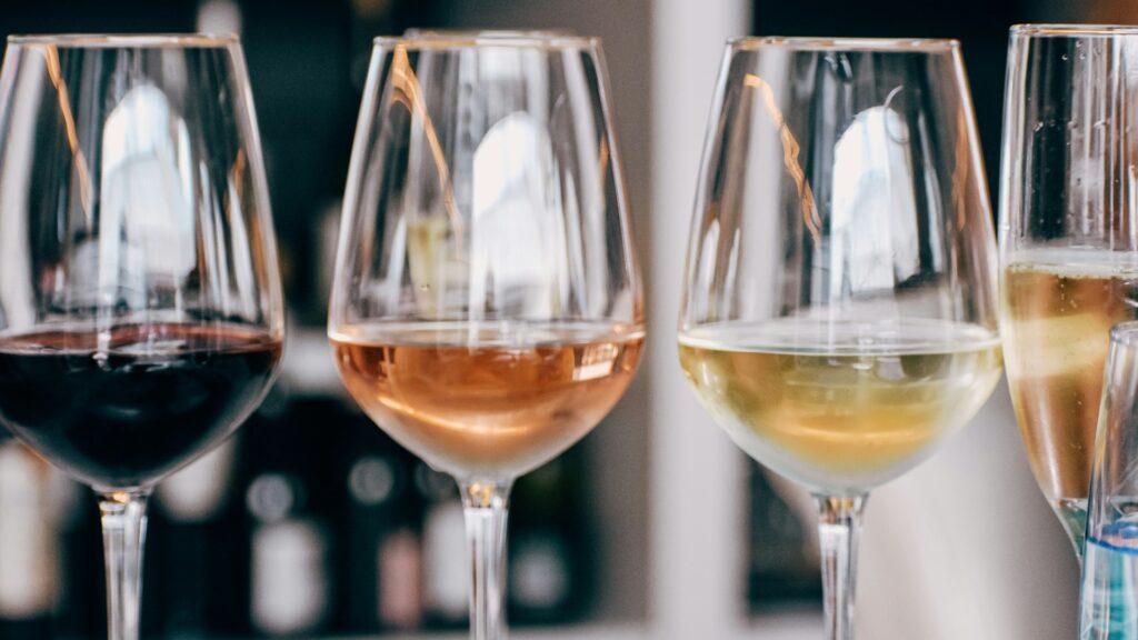 Trece vinos españoles con la mejor relación calidad-precio del mundo, según Wine Searcher  