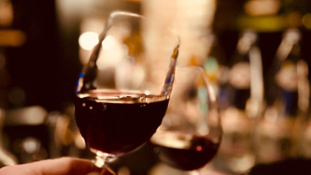 Los ocho tintos para las fiestas navideñas recomendados por Jancis Robinson