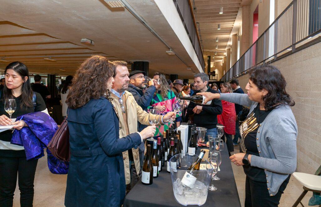 Las sorpresas nada escondidas del X Salón de Vinos Radicales (I)