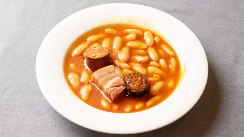 Casa Morán, de Collanzo (Aller, Asturias), la mejor fabada del mudo