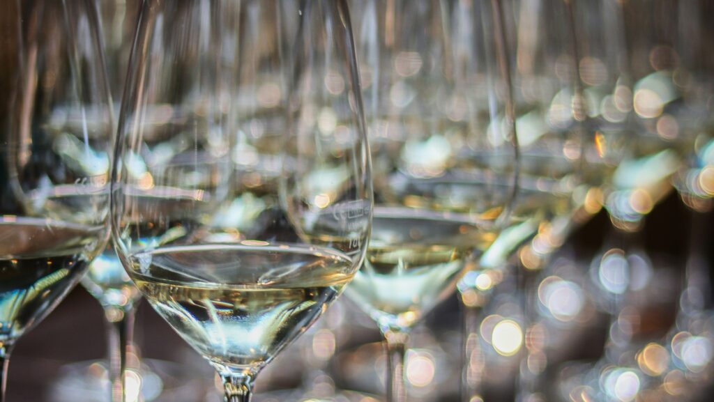 Blancos y rosados recomendados por Jancis Robinson para estas Navidades